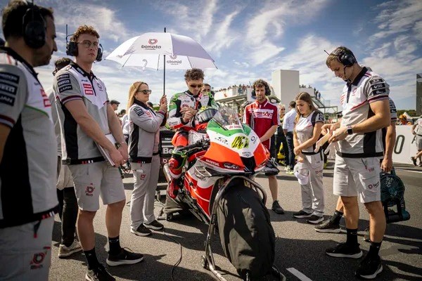 Race 1